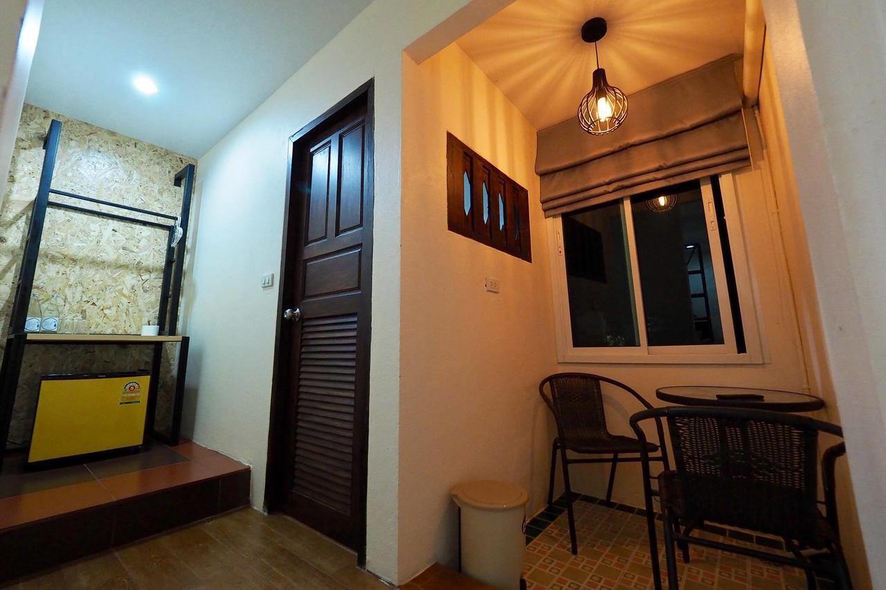 Fellow Hostel Chiang Mai Exterior photo