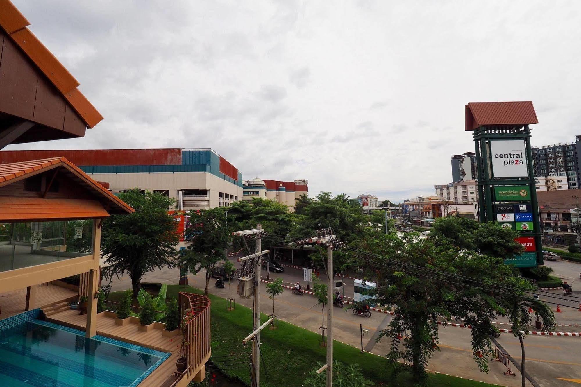 Fellow Hostel Chiang Mai Exterior photo