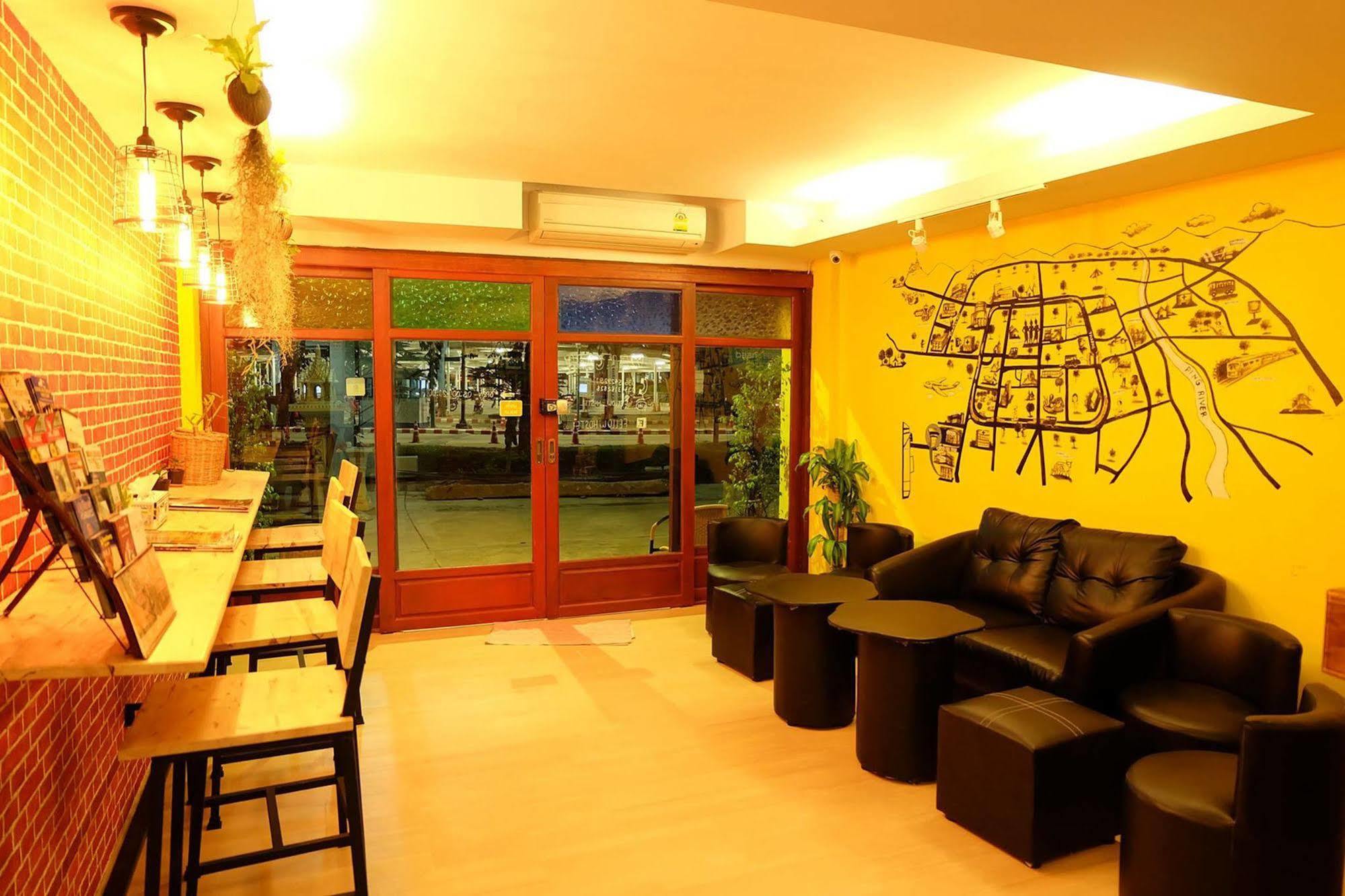 Fellow Hostel Chiang Mai Exterior photo